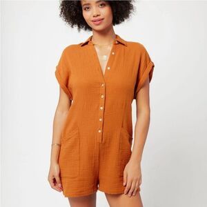 Lspace mika amber crinkle gauze knit button front romper
